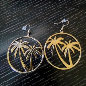 Palm Tree earrings NEW